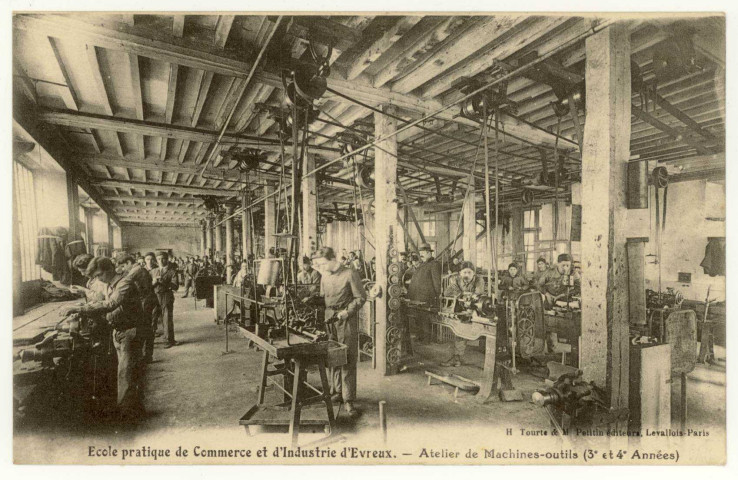 Evreux-Ville. Ecole Pratique de Commerce et d'Industrie d'Evreux-Ateliers de Machines-outils (3e et 4e années).