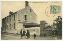 Villiers-en-Désoeuvre. Ecole et Mairie.