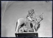 Groupe sculpté « Saint-Georges terrassant le dragon » de l'église Saint-Georges de Romilly-sur-Andelle (Eure).