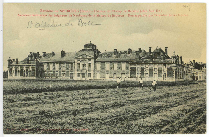 Sainte-Opportune-du-Bosc. Château du Champ de Bataille (côté Sud-Est) Ancienne habitation des Seigneurs de Neubourg de la Maison de Beuvron - Remarquable par l'Etendue de ses façades.