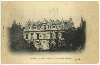 Pressagny-l'Orgueilleux. Château de la Madeleine.