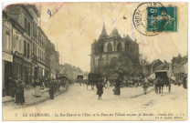 Neubourg (Le). La Rue Dupont de l'Eure et la Place des Tilleuls un jour de Marché. - Partie Est.