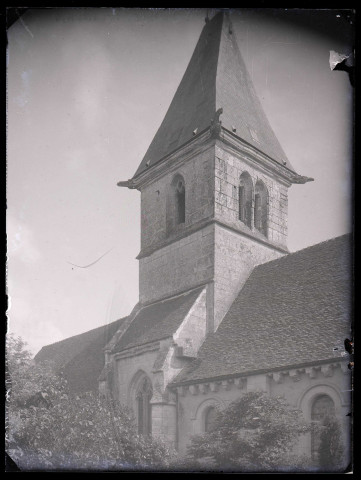Église de Fouqueville (Eure), clocher.