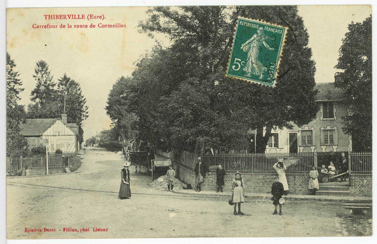 Thiberville. Carrefour de la route de Cormeilles.