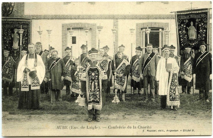 Basse-Normandie. Aubé (Env. De Laigle). - Confrérie de la Charité.