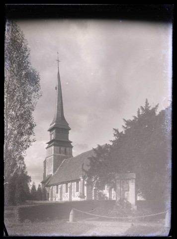 Église de Tourville-la-Campagne (Eure), vue générale.