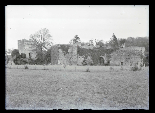 Tour et remparts de Montreuil-sur-Mer (Pas-de-Calais).