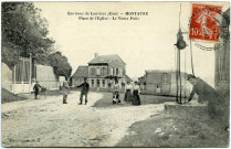 Montaure. Environs de Louviers (Eure) - Montaure - Place de l'Eglise - Le Vieux Puits.