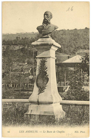 Andelys (Les). Le Buste de Chaplin.