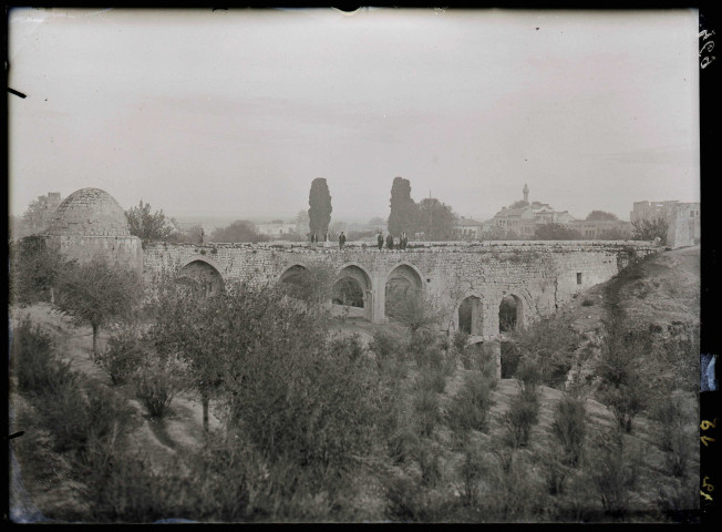 Pont dans la région d'Ourfa (Turquie) (notice PA).