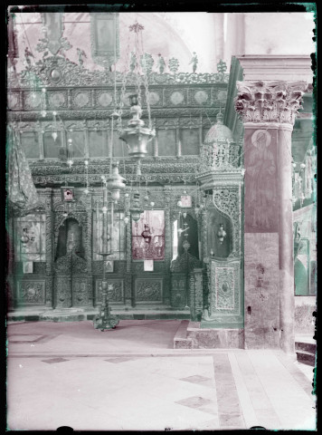 Intérieur de la basilique de la nativité à Bethléem (Israël).