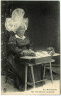 Divers. La Normandie. - Une maîtresse de dentelle.