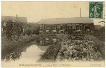 Beaumont-le-Roger. Usine et Rivière des Planchettes.