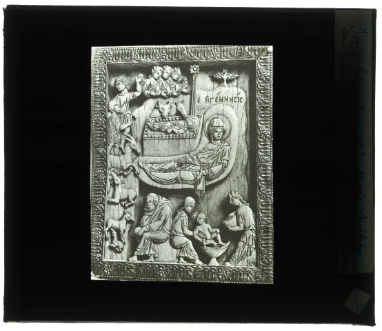 Musée chrétien du Vatican, ivoire byzantin du Xème siècle représentant la Genèse.