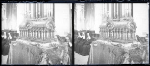 Grand reliquaire de Sainte-Thérèse de Lisieux de la cathédrale Saint-Pierre à Lisieux (Calvados).