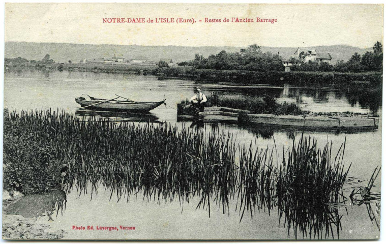 Notre-Dame-de-l'Isle. Restes de l'ancien barrage.