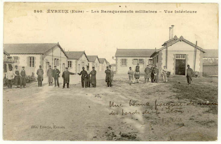 Evreux-Ville. Les Baraquements militaires-Vue intérieure.