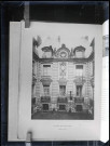 Façade ouest de l'hôtel de Senneville de Rouen (Seine-Maritime).
