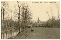 Ezy-sur-Eure. Le Village et l'Eglise.