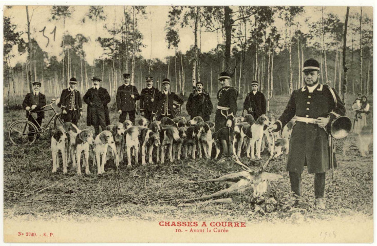 Beaumont-le-Roger. Chasses à courre -Avant la Curée.