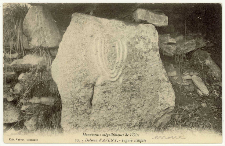 Dampsmesnil. Aveny Monuments mégalithiques de l'Oise-Dolmen d'Aveny-Figure sculptée.