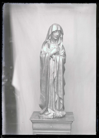 Statue de Vierge de l'église de Grainville (Eure).