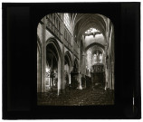 Église Saint-Germain d'Argentan (Orne), intérieur nef et chœur.