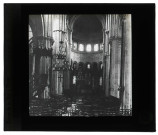 Basilique du Sacré-Cœur de Paray-le-Monial (Saône-et-Loire), chœur intérieur.