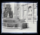 Intérieur d'une cathédrale italienne.