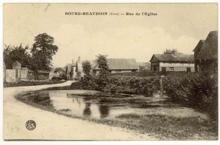 Bourg-Beaudoin. Rue de l'Eglise.