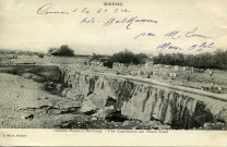 Colonne Moyenne Moulouya. Une canalisation sur l'Oued Tissaf