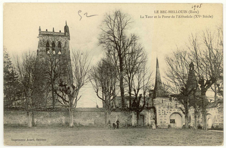 Bec-Hellouin (Le). La Tour et la Porte d'Entrée de l'Abbatiale (XVe siècle).