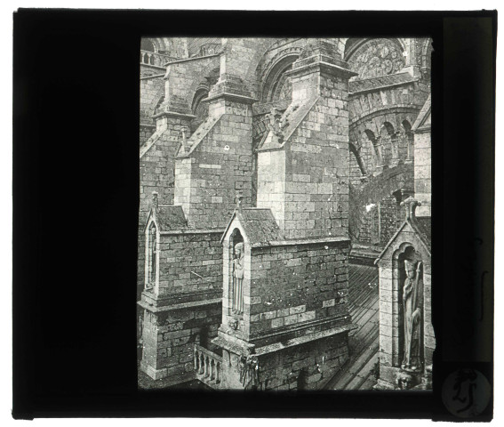 Cathédrale Notre-Dame de Chartres (Eure-et-Loir), nef, les culées.
