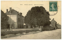 Bueil. Mairie et Ecole.