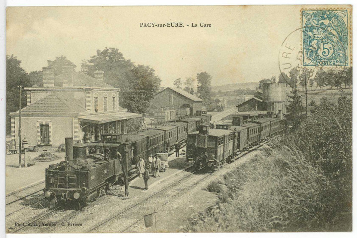 Pacy-sur-Eure. La Gare.