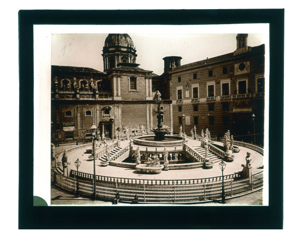 Place Bellini de Palerme en Sicile (Italie).