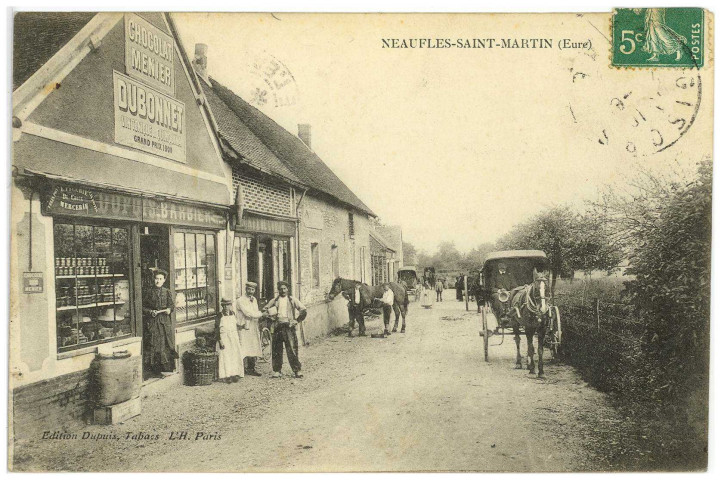 Neaufles-Saint-Martin. Grande Rue.