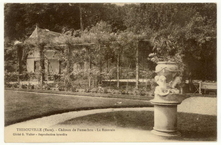 Ecardenville-la-Campagne. Château de Fumechon-La Roseraie.