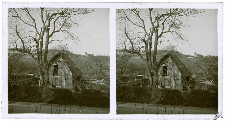 Grange dans la campagne de Touffreville (Eure).