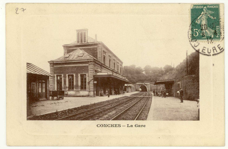 Conches-en-Ouche. La Gare.
