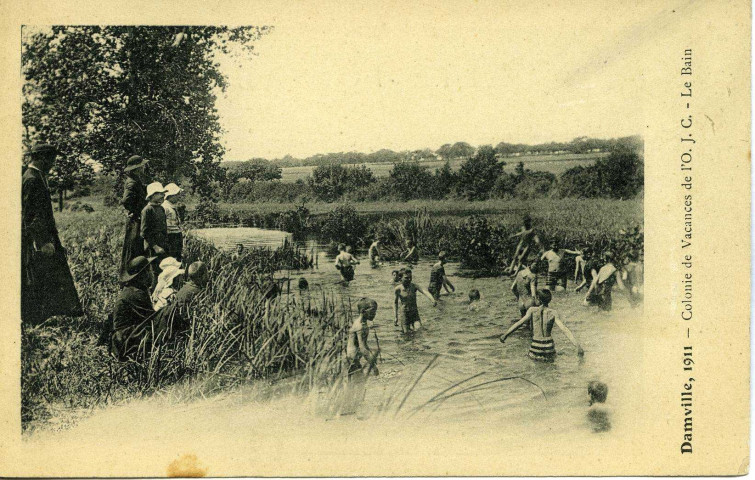 Damville. Damville 1911 - Colonie de Vacances de O.J.C. - Le Bain.
