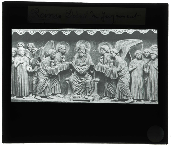 Cathédrale Notre-Dame de Reims (Marne), façade nord, portail de gauche, détail du Jugement Dernier.
