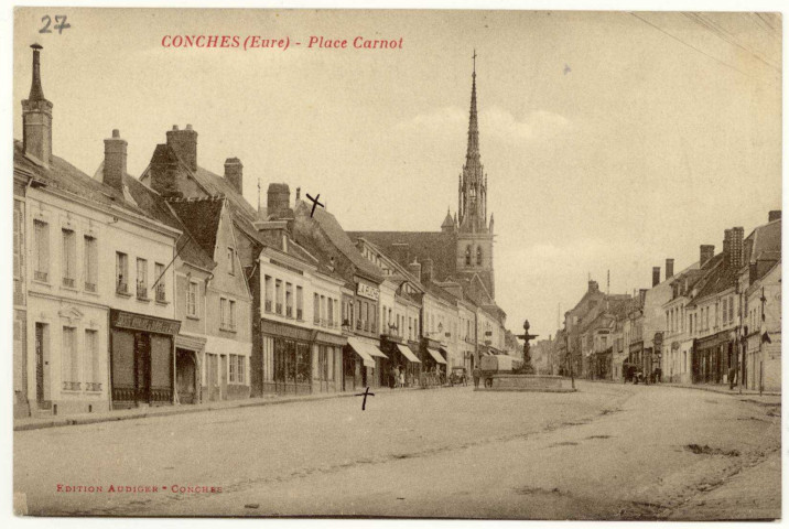 Conches-en-Ouche. Place Carnot.