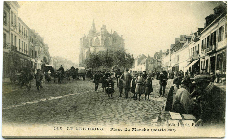 Neubourg (Le). Place du Marché (partie est).
