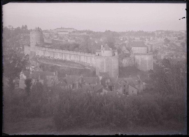 Remparts de Fougères (Ille-et-Vilaine).