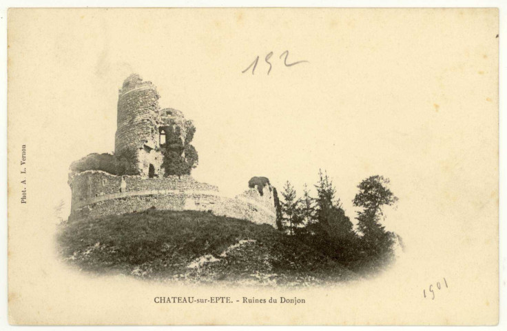 Château-sur-Epte. Ruines du Donjon.