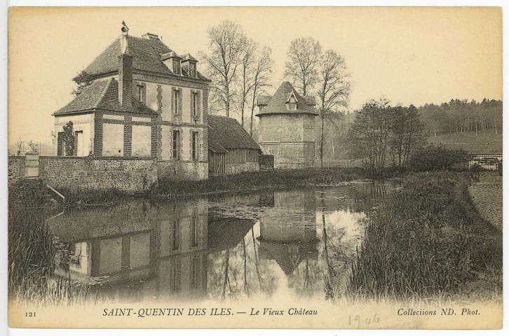 Saint-Quentin-des-Isles. Le vieux Château.