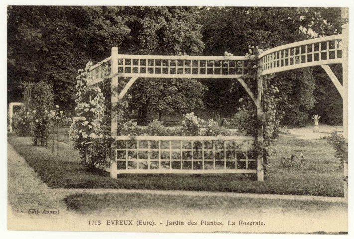 Evreux-Ville. Jardin des Plantes - La Roseraie.