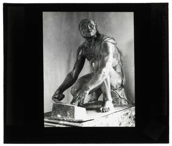 Musée de Florence (Italie), "Le Rémouleur dit l'Arrotino".