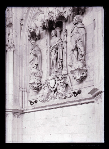 Statues de Saint-Antoine et Saint-Roch de l'église de Saint-Riquier (Somme).